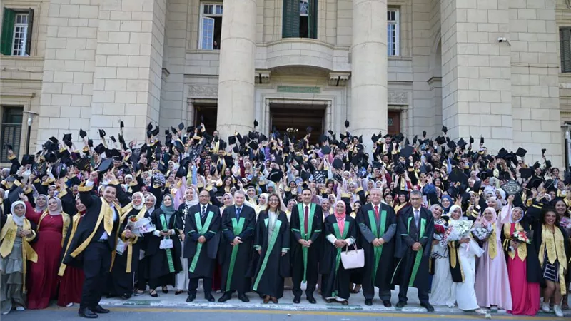 كلية الطب البيطري بجامعة القاهرة تحتفل بتخريج دفعة 2025
