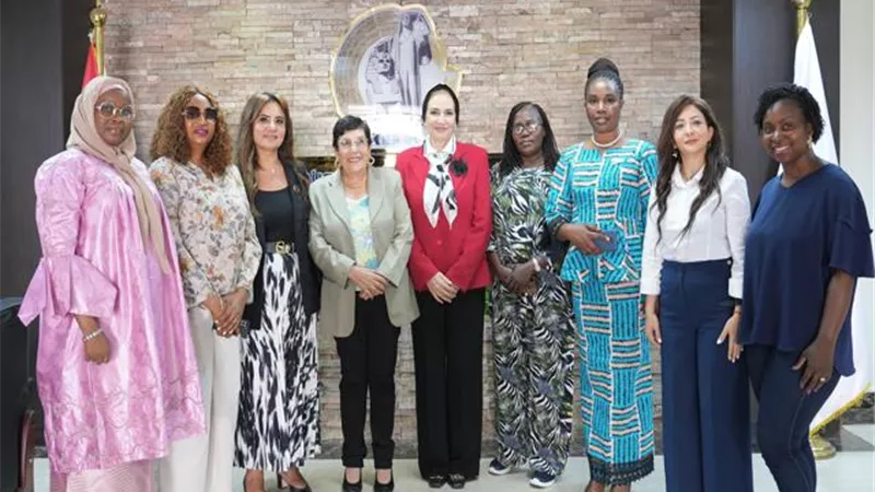 القومي للمرأة يستقبل وفدًا من زوجات الضباط الأفارقة