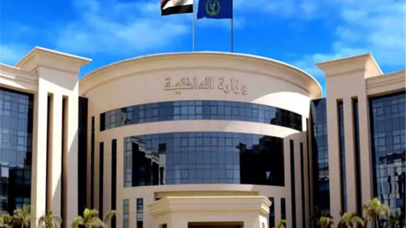 حقيقة ادعاء سيدة عملها داخل لجان للبحث عن الآثار بالمنوفية