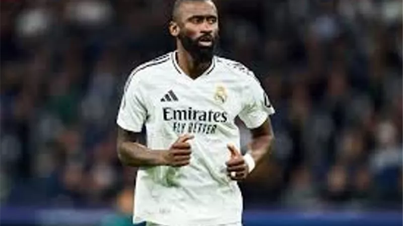 ضربة موجعة لريال مدريد.. إصابة روديجر وغيابه قد يطول