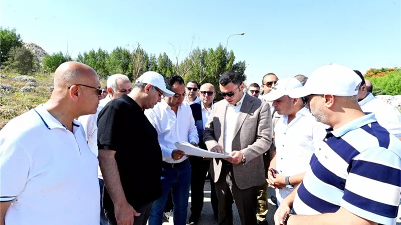 وزير الإسكان يتفقد أعمال تطوير محور ٢٦ يوليو بمدينة 6 أكتوبر