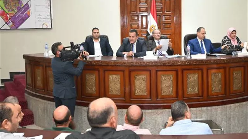 جهاز العاشر يحقق أعلى الأسعار بمزاد 12 محلا و4 أراض بحق الانتفاع