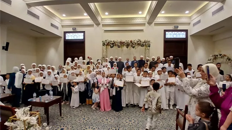 أوقاف مدينتى الشروق وبدر تحتفل بالمولد النبوى بتكريم حفظة القرآن