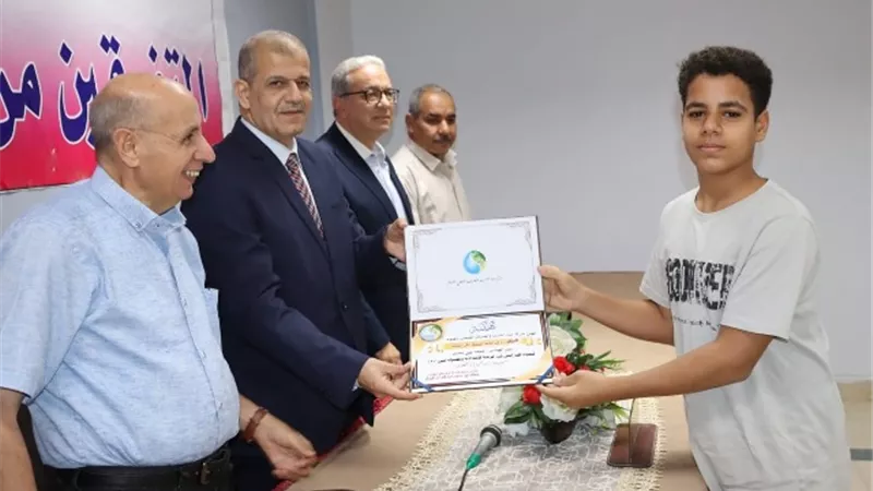 مياه الفيوم تكرّم 49 من أبناء العاملين المتفوقين دراسيًا