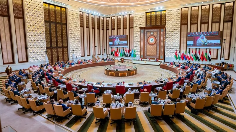 مشروع بيان قمة الدوحة يؤكد دعم قطر في مواجهة عدوان إسرائيلي يُقوض فرص السلام والتعايش بالمنطقة