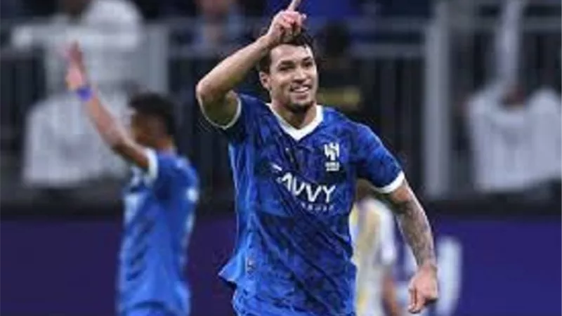 انتهاء أزمة الهلال السعودي مع البرازيلي ليوناردو