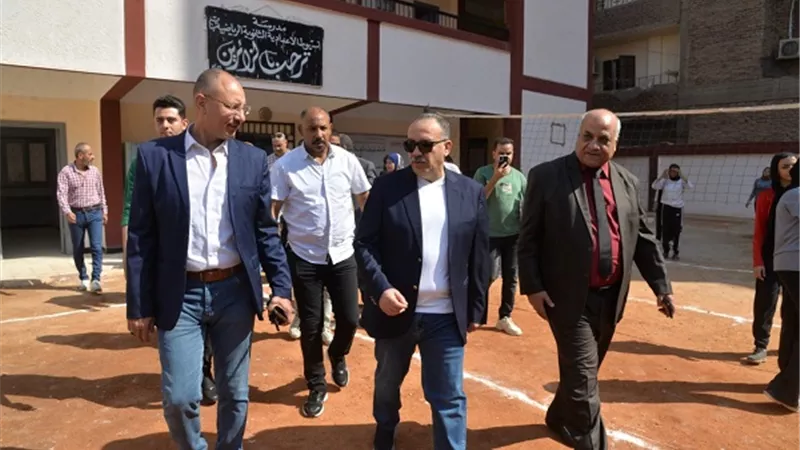 محافظ اسيوط يتابع جاهزية مدارس حي شرق وغرب استعدادا للعام الدراسي