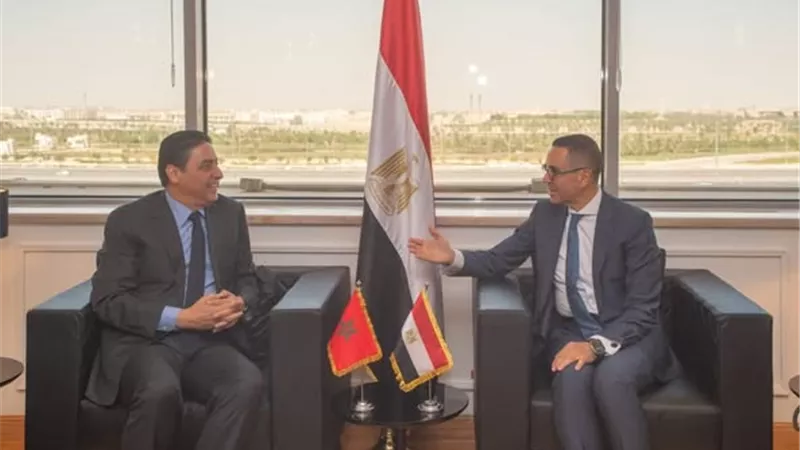 وزير الاستثمار يبحث مع نظيره المغربي تعزيز العلاقات الاقتصادية