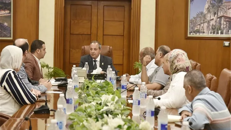 محافظ بورسعيد يشدد باستمرار تطوير الخدمة الصحية المقدمة للمواطنين