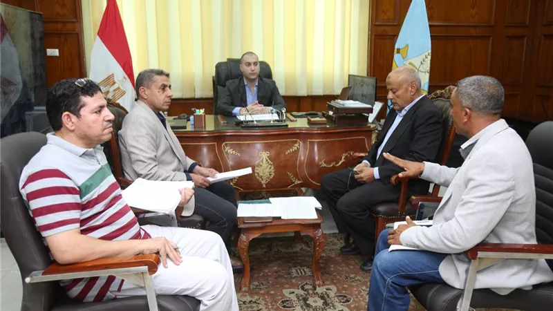 عبد المعطى يوجّه ببحث طلبات وشكاوى المواطنين بكفرالشيخ