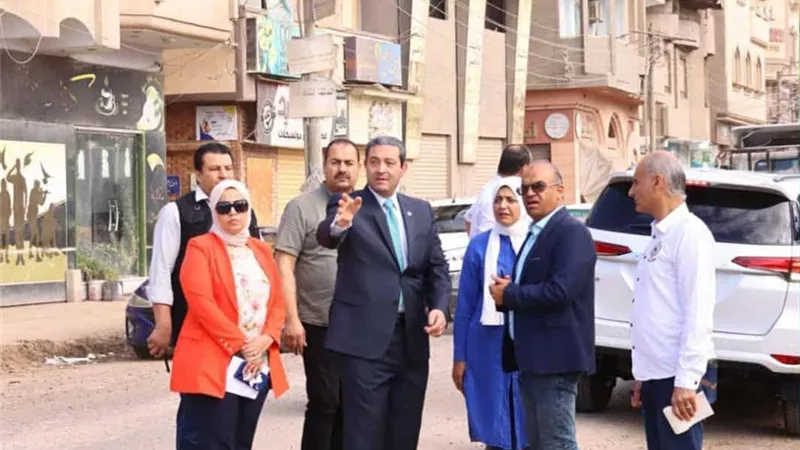 محافظ دمياط يتابع أعمال تطوير وتوسعة طريق عزبة البرج