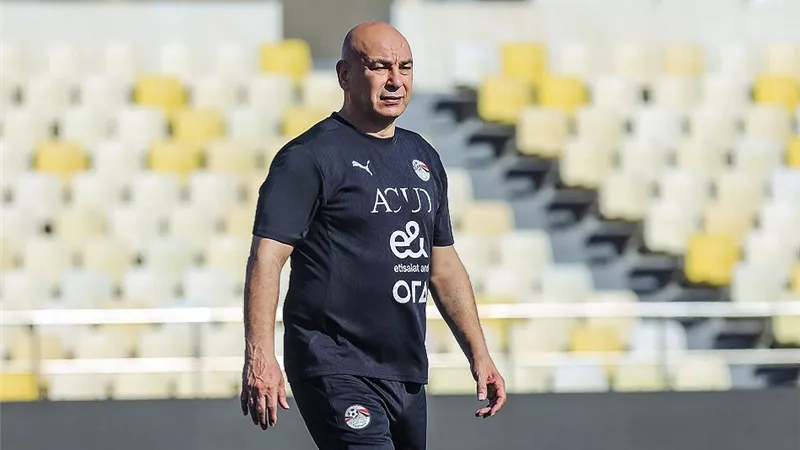 حسام وإبراهيم حسن يدعمان منتخب الشباب قبل خوض مونديال تشيلى