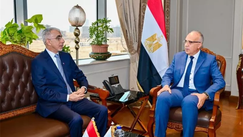 سويلم يبحث مع وزير الأشغال البحريني التعاون بمجالات معالجة المياه