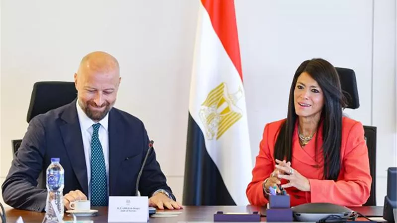 وزيرة التخطيط تستقبل وفد من 