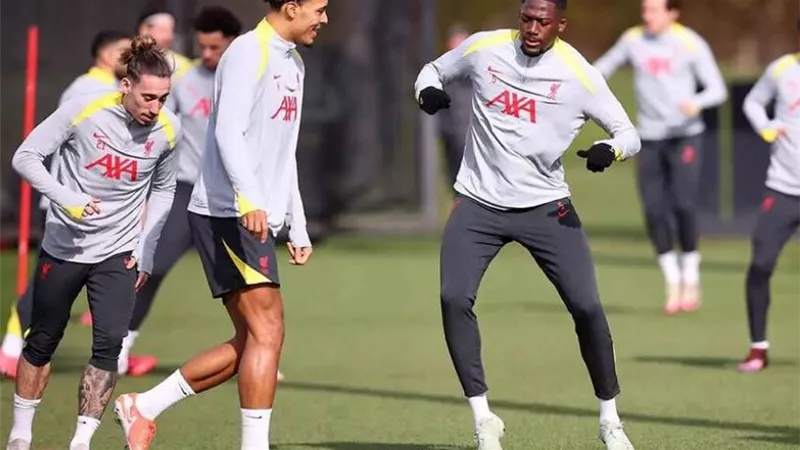 إبراهيما كوناتي يرفض التجدبد لليفربول