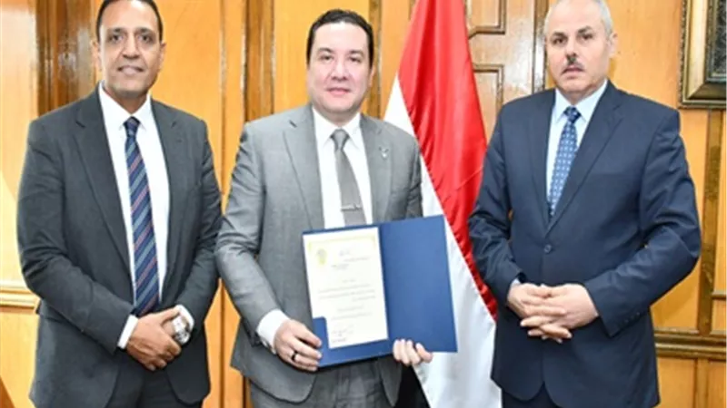 محمد باغه قائماً بعمل رئيس قسم إدارة الأعمال بـ