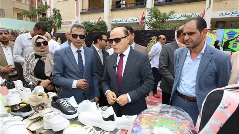 محافظ كفرالشيخ يفتتح المعرض الدائم لتوفير المستلزمات المدرسية