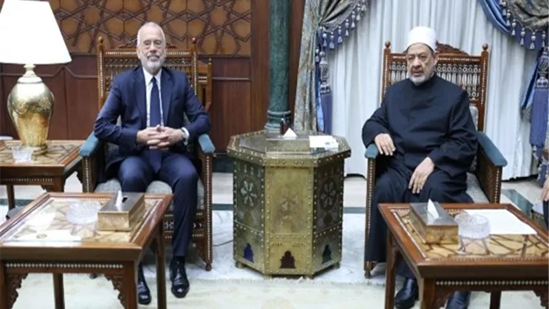 الأزهر مستعد لتدريب أئمة اليونان وتقديم منح دراسية للمسلمين