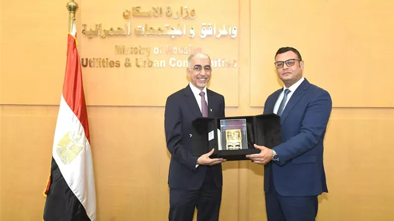 وزير الإسكان يبحث التعاون مع وزير الأشغال البحريني