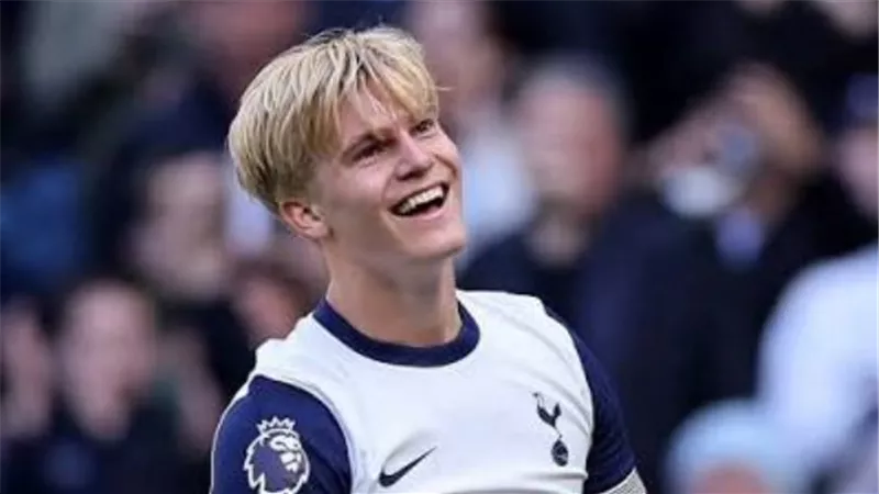 بيرجفال أفضل لاعب في الجولة الرابعة بالدوري الإنجليزي