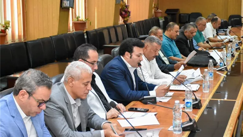 محافظ الشرقية : تهيئة المناخ المناسب لتشجيع المستثمرين