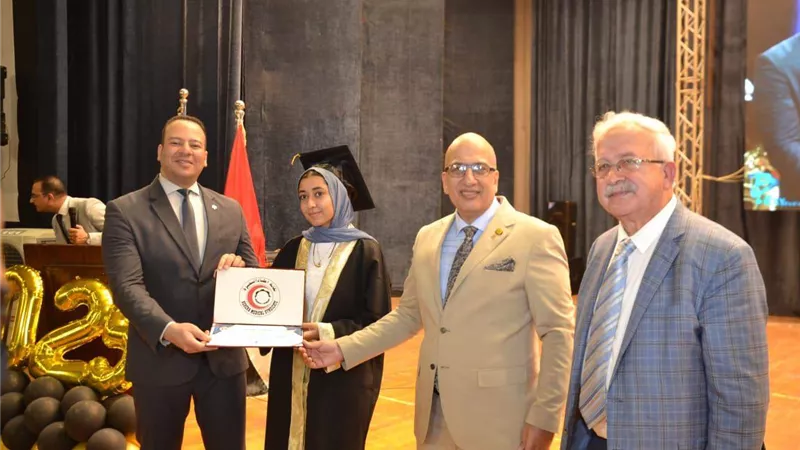 نقابة الأطباء بالبحيرة تكرم الأوائل بمجمع دمنهور