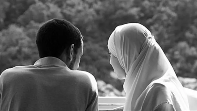 هل على الزوج مصاريف علاج زوجته؟ الأزهر للفتوي يجيب