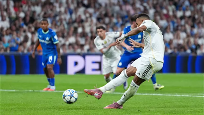 حكم إسباني سابق: ضربة جزاء ريال مدريد الثانية لم تكن صحيحة