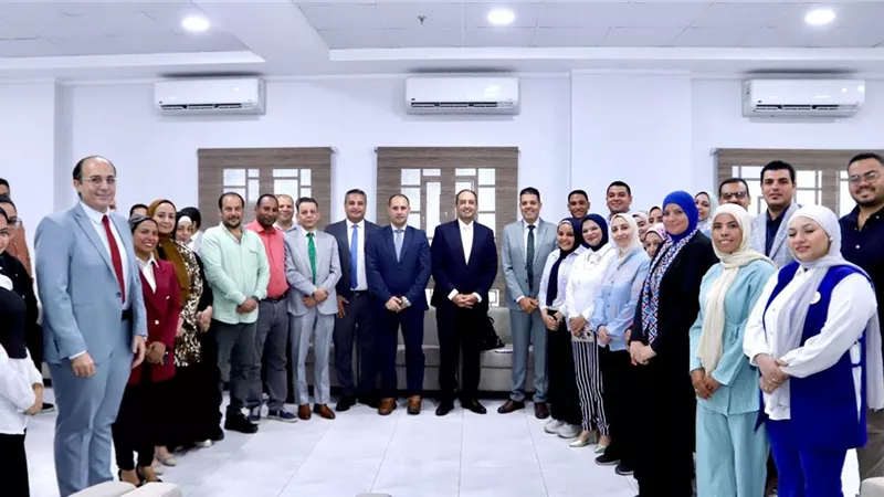 مدير مكافحة الإدمان يوجه بتكثيف البرامج الوقائية في المدارس والجامعات