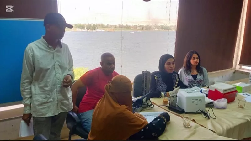 فحوصات طبية مجانية للعاملين بشركة مياه الأقصر