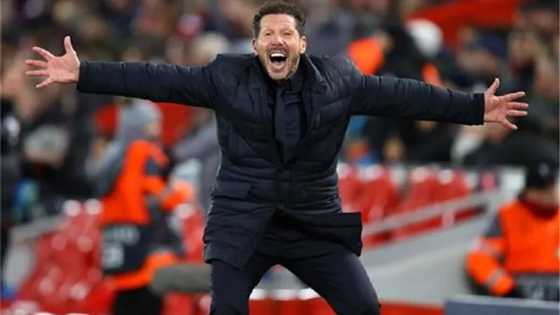 تشكيل أتلتيكو مدريد ضد ليفربول بدورى الأبطال .. موقف جريزمان