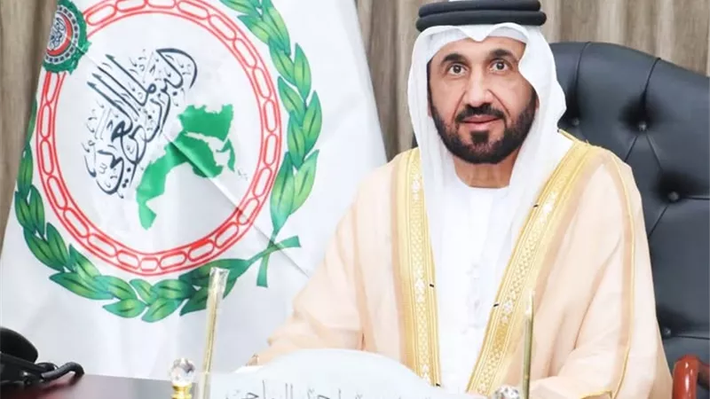 رئيس البرلمان العربي يرحب بالإعلان عن التوصل إلى حل لأزمة السويداء