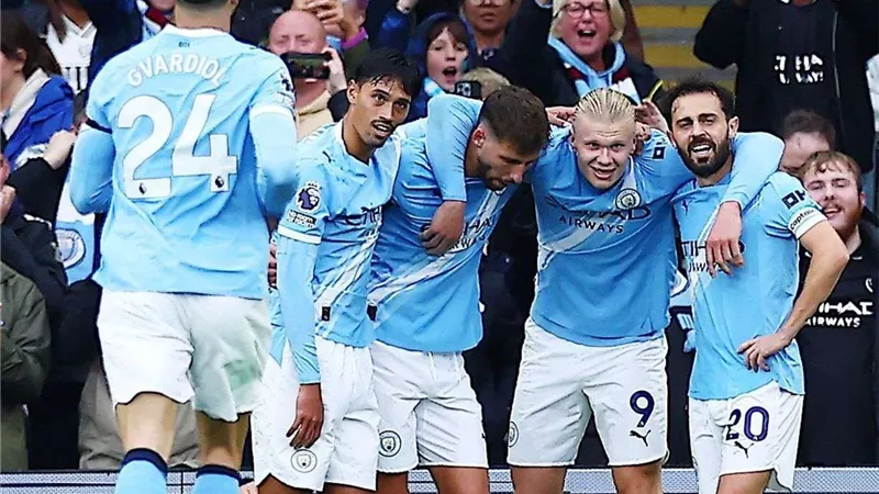 مانشستر سيتى يهزم نابولى بهدفين فى دورى أبطال أوروبا