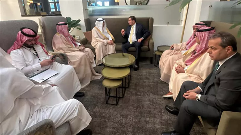 وزير الزراعة يبحث مع نظيره السعودي تعزيز سبل التعاون الزراعي