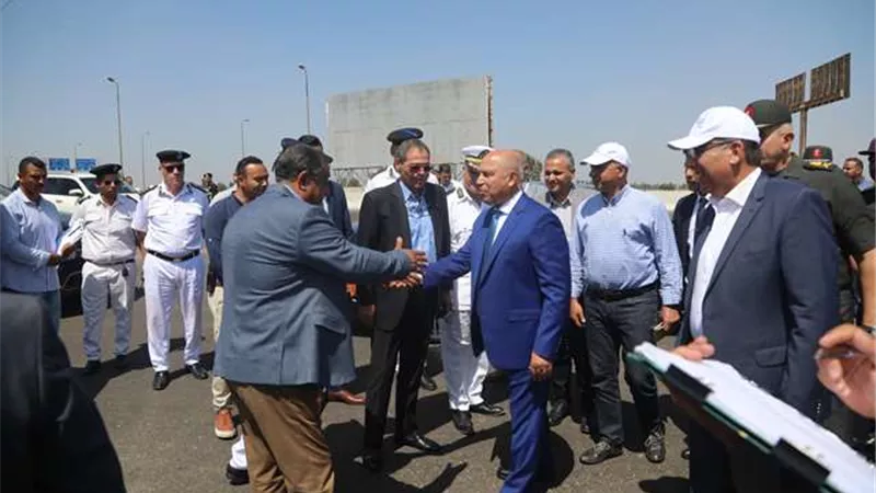 فتح الطريق الإقليمي من الإسكندرية الزراعي حتى السويس الصحراوي