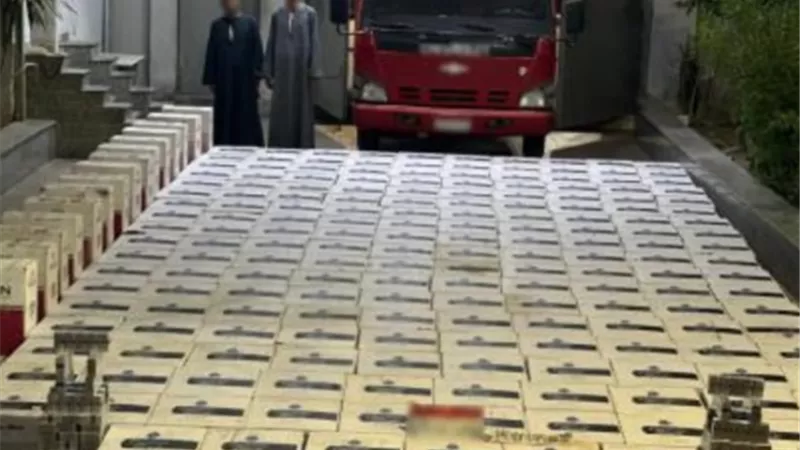 ضبط شخصين بحوزتهما أكثر من 107 ألف عبوة سجائر بأسيوط