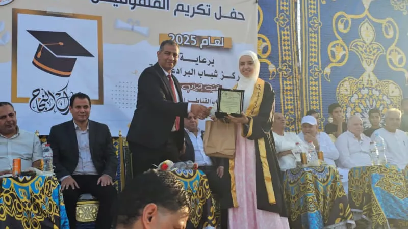 مدير الرياضة بالقليوبية يشهد تكريم المتفوقين علميا بمركز شباب البرادعة