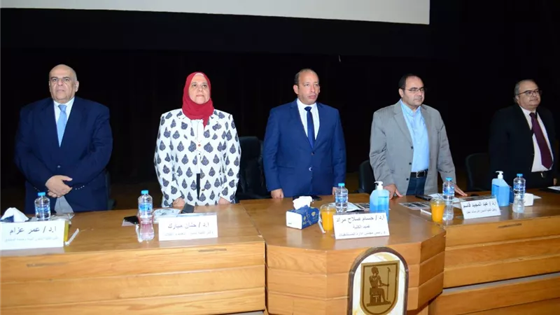 استقبال حافل لطلاب الفرقة الأولى بكلية طب قصر العيني