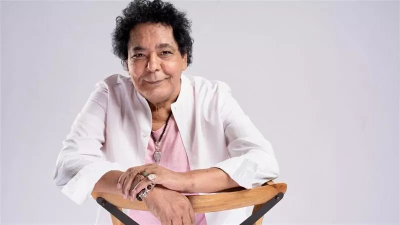 لميس الحديدي: محمد منير حالة فنية متفردة