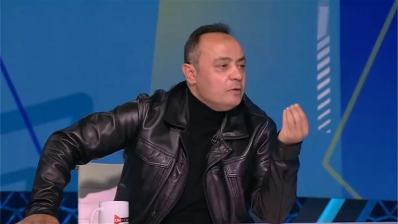 طارق يحيى يطالب «معلقي» مباريات الدوري المصري بالحياد