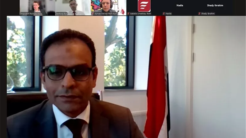 التمثيل التجاري في وارسو يروج لفرص الاستثمار لصناعة السيارات في مصر