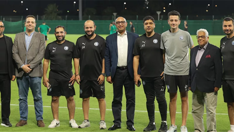 القنصل المصري في جدة يدعم بيراميدز قبل مواجهة الأهلي السعودي