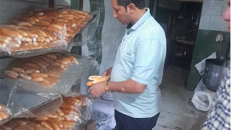 تموين كفرالشيخ يتابع توافر الخبز في بداية العام الدراسي