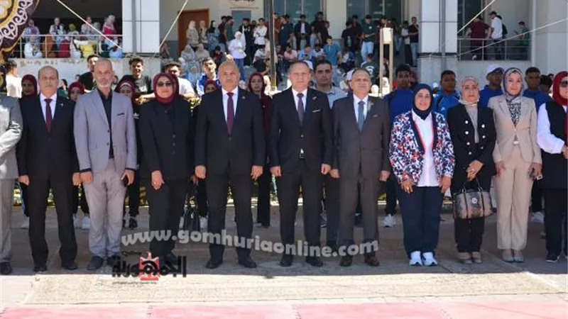 رئيس جامعة دمياط: نسعى لتوفير بيئة تعليمية تساعد على التميز