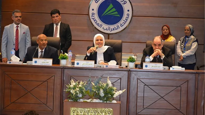عبد العال: الأم المصرية قدوة في التضحية والكفاح من أجل أسرتها