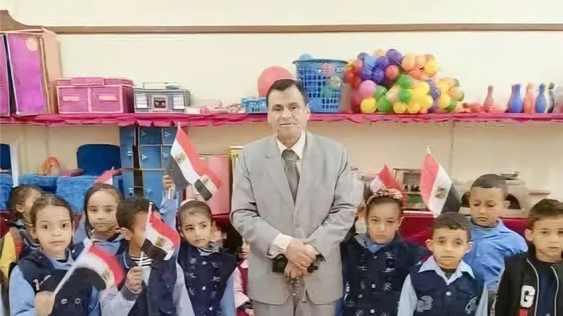 الموت يغيب مدير مدرسة أثناء أداء عمله في قنا