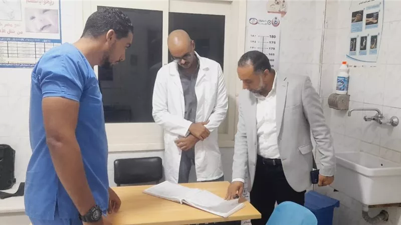 وكيل صحة شمال سيناء يتفقد سير العمل في 