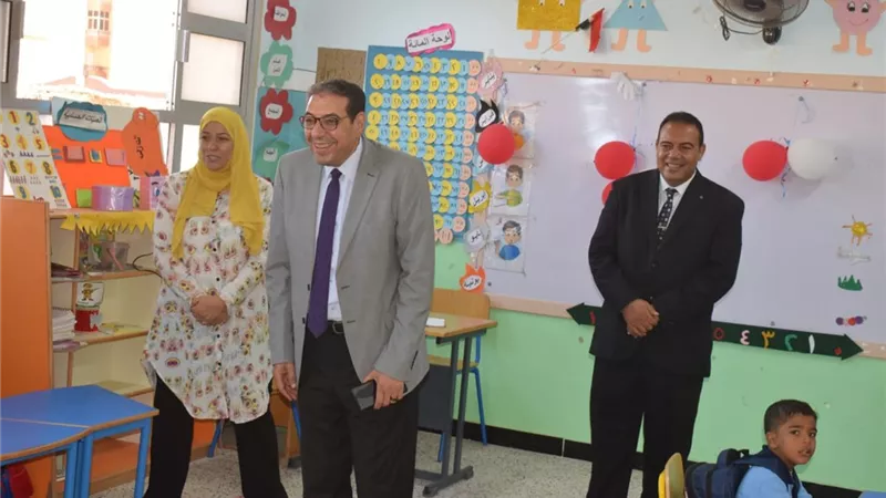 مدير تعليم جنوب سيناء يتفقد انتظام الدراسة في مدارس الطور..صور