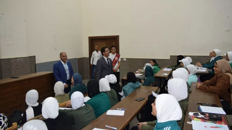 رئيس جامعة بنها الأهلية يتفقد الكليات ويؤكد جاهزية العام الدراسي