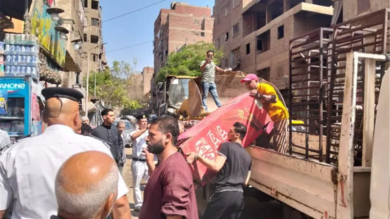 محافظة الجيزة: حملات مكثفة لرفع تعديات المقاهي والمحلات